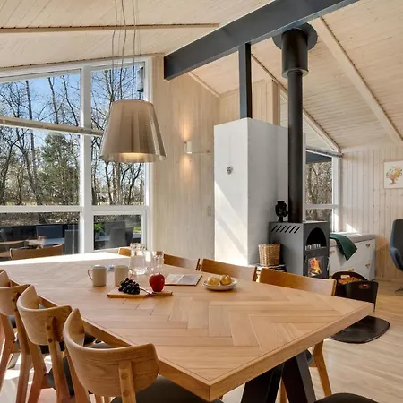 4 Bedroom Beautiful In * Gilleleje