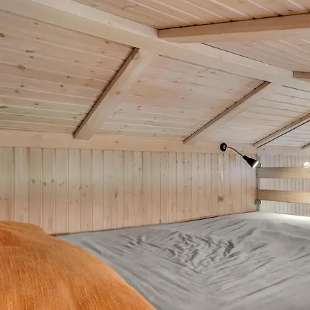 Σπίτι διακοπών 4 Bedroom Beautiful In *