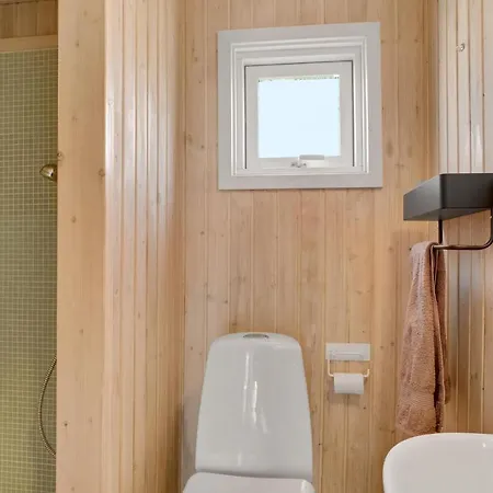 4 Bedroom Beautiful In