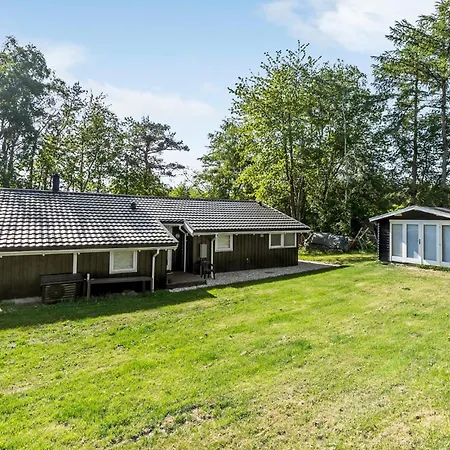 Σπίτι διακοπών 4 Bedroom Beautiful In Gilleleje