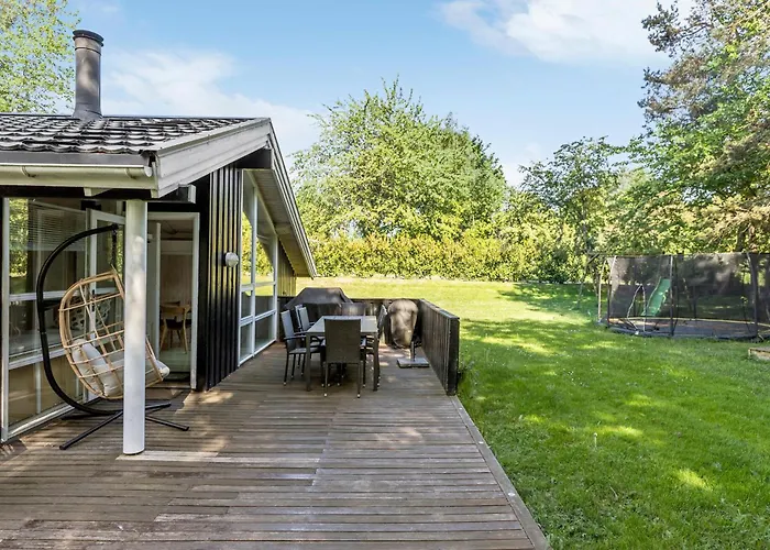 4 Bedroom Beautiful In *