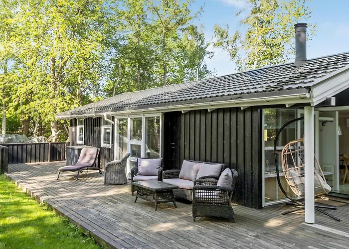 4 Bedroom Beautiful In Gilleleje